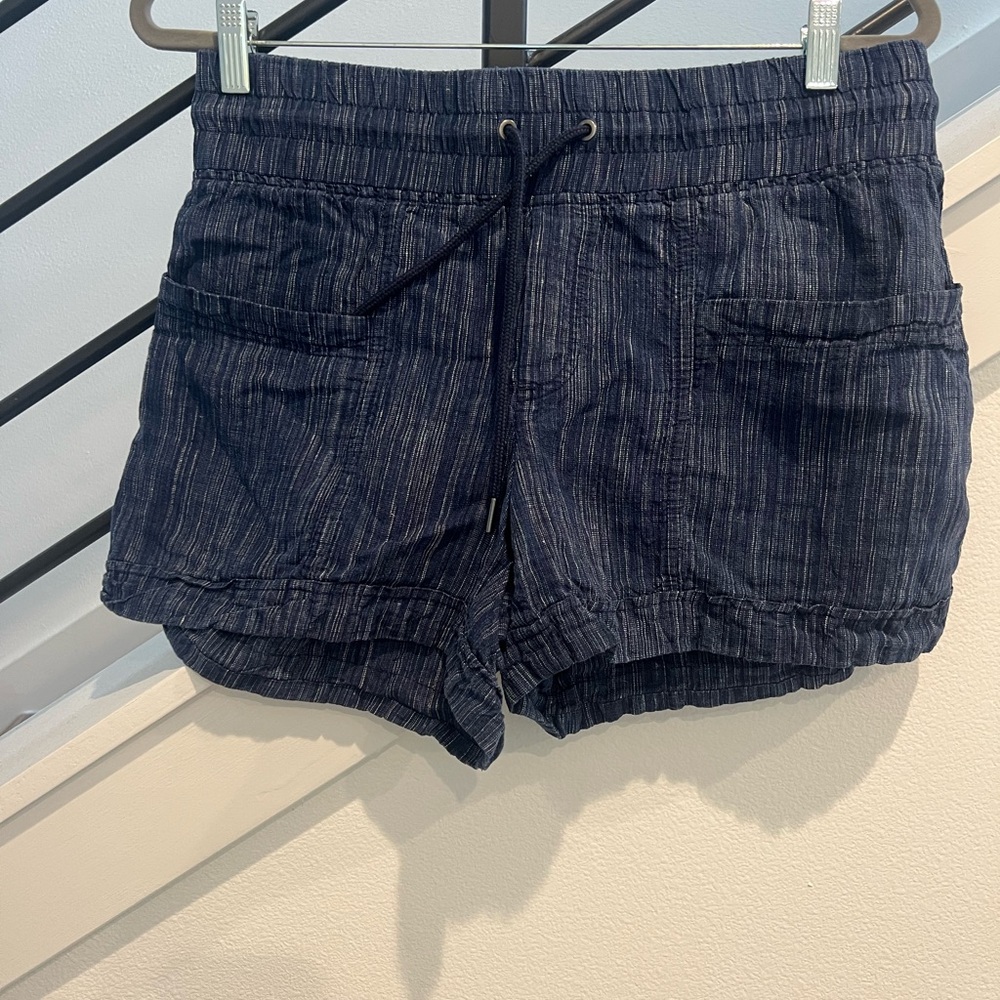 Athleta Dark Blue Women's Cargo Shorts